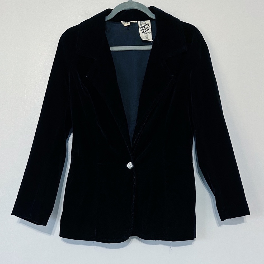 Vintage Put-ons by Ruth Eib Velvet Blazer‎